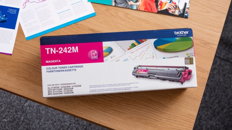 Потребителите на принтери по света харчат над 3 милиарда щатски долара годишно за фалшиви касети