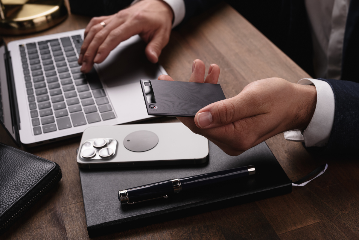 Mobvoi Ticnote – революционният диктофон с изкуствен интелект вече е наличен в България