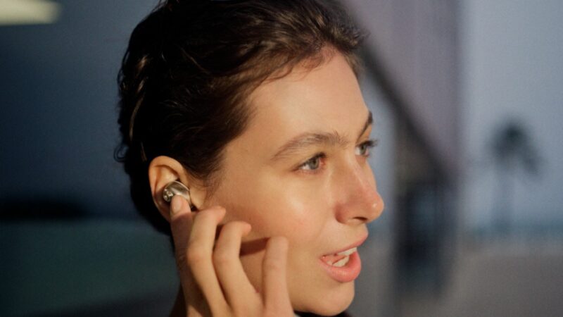 MOMENTUM True Wireless 5 – безкомпромисен 24-битов звук, Bluetooth 6.0 и батерия, която можем да сменим сами