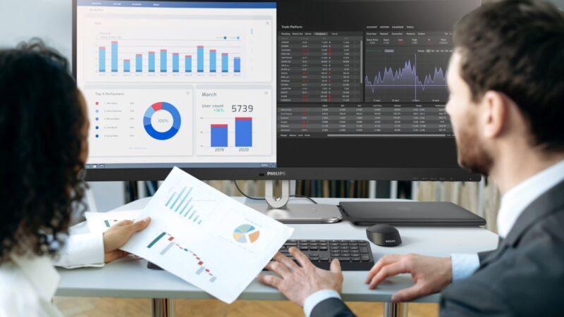 Philips Monitors пуска 34B2U5900C с двоен режим за гъвкави работни процеси